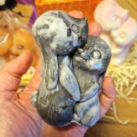 "Les lapins amoureux"